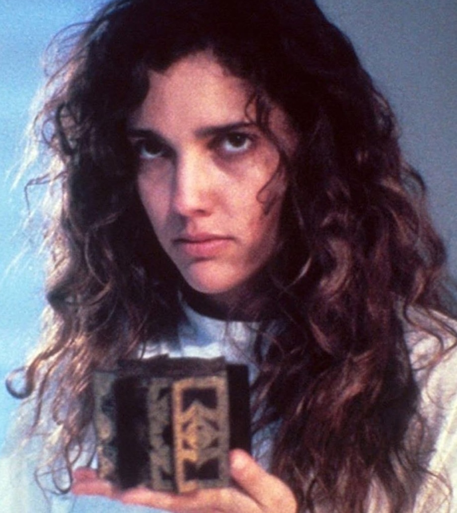 Wishing Hellraiser\s ASHLEY LAURENCE a happy birthday today!    