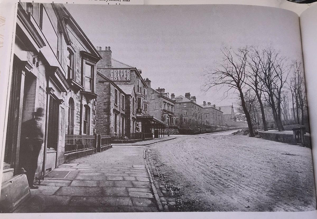 WellBuxton's tweet photo. @explorebuxton @vpdd @peakdistrict @BuxtonMuseum @GreenManArt @NatWestBusiness A quieter day in 1859, notice the small fountain on the right,  ‘where every thirsty passer-by may help himself to pure, wholesome, and unadulterated “Adam’s Ale”’. https://t.co/JoSze77Qf4