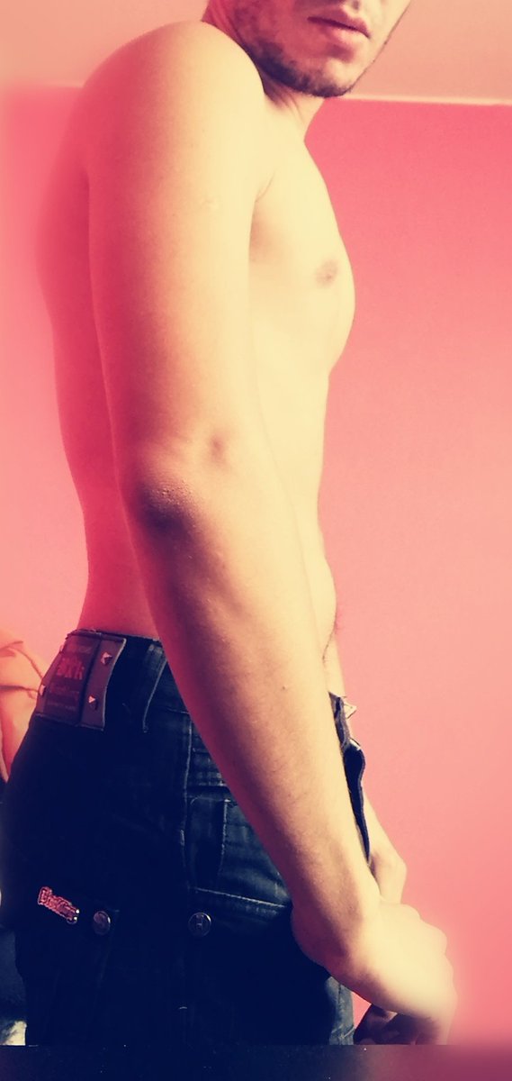 Fix19922's tweet photo. siempre tengo una distancia pero contigo no #SiguemeYTeSigo #FolloMe #gaychile #gaysolo #GayLP #gaymovie #gaymodel #gaymer #gay #lovegay #loveguy #guy #gayperu #gaybogota #gaypride #gaytwitter https://t.co/UbskvJTY07 https://t.co/MQvUFAcdGY https://t.co/anAvyiQtHg
