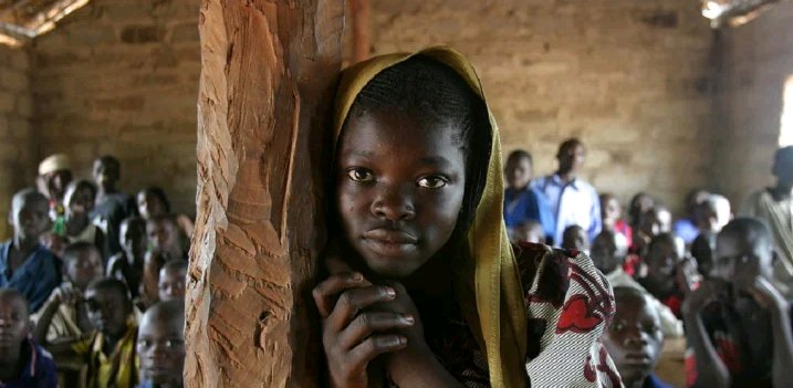 KasiitaMark's tweet photo. #ItsTime4Action to end period stigma now and after #COVID19UG During lockdown, many women and girls find it hard to escape period stigma. It's time to step up action + investment to end period stigma by 2030. #MHMDayUg2020 #PassThePad #MyHeelsHerPads
📸 credit to Fatima Moosa https://t.co/DROcSCLosQ