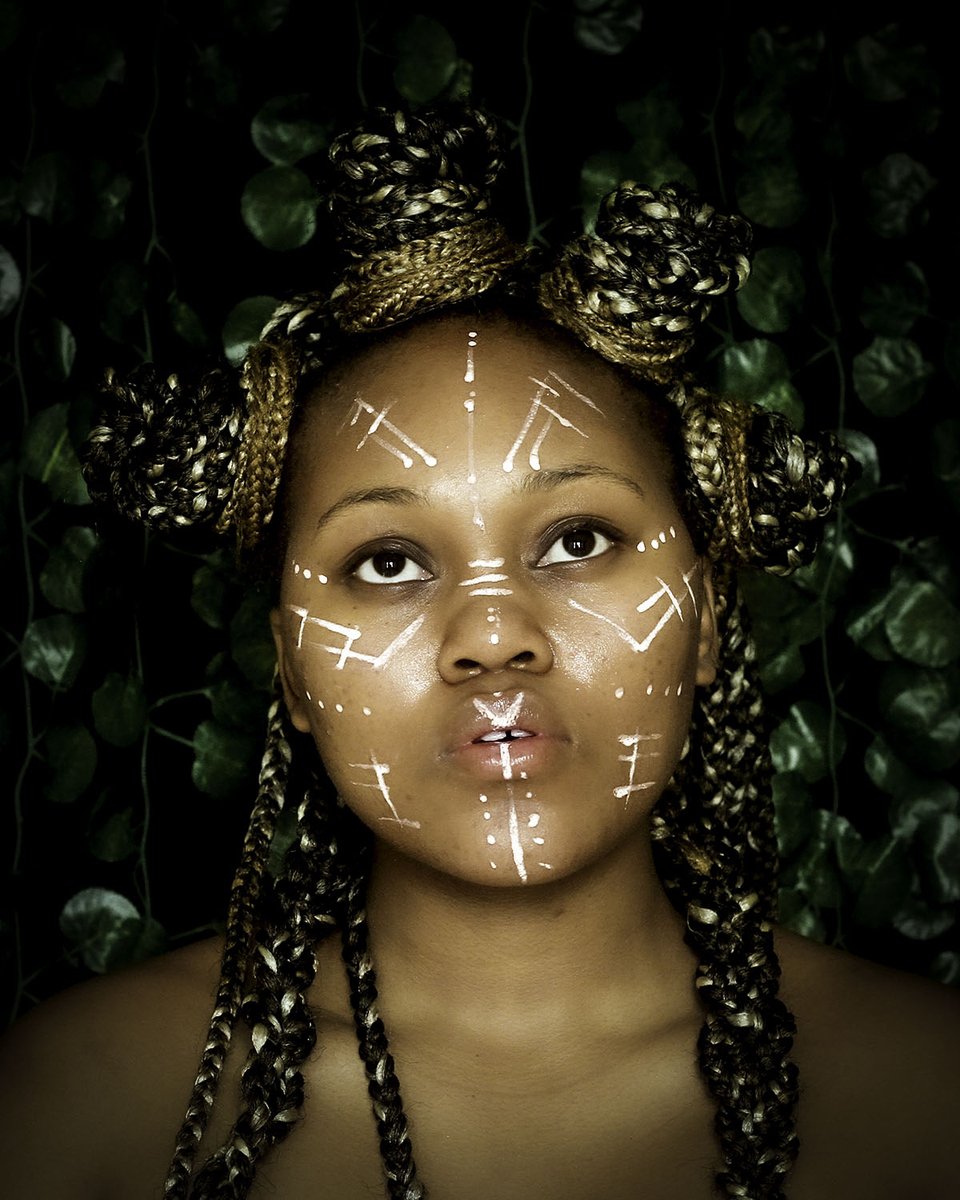 "If I have ever seen magic, it has been in Africa."

#n8tive📸 #Rooted #N8tiveSeries #AfricaMonth #studiophotography