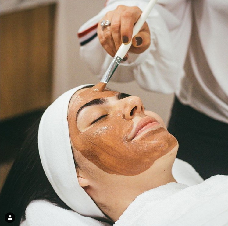 Derma_Med's tweet image. Derma_Med MindBody created a Reboot Kit to help spa owners navigate reopening their bsns following the COVID-19 crisis. The guide explores different aspects bsns need to consider &amp;amp; prepare for before reopening establis­hments. Info fm @skinincmag visit their website for full info