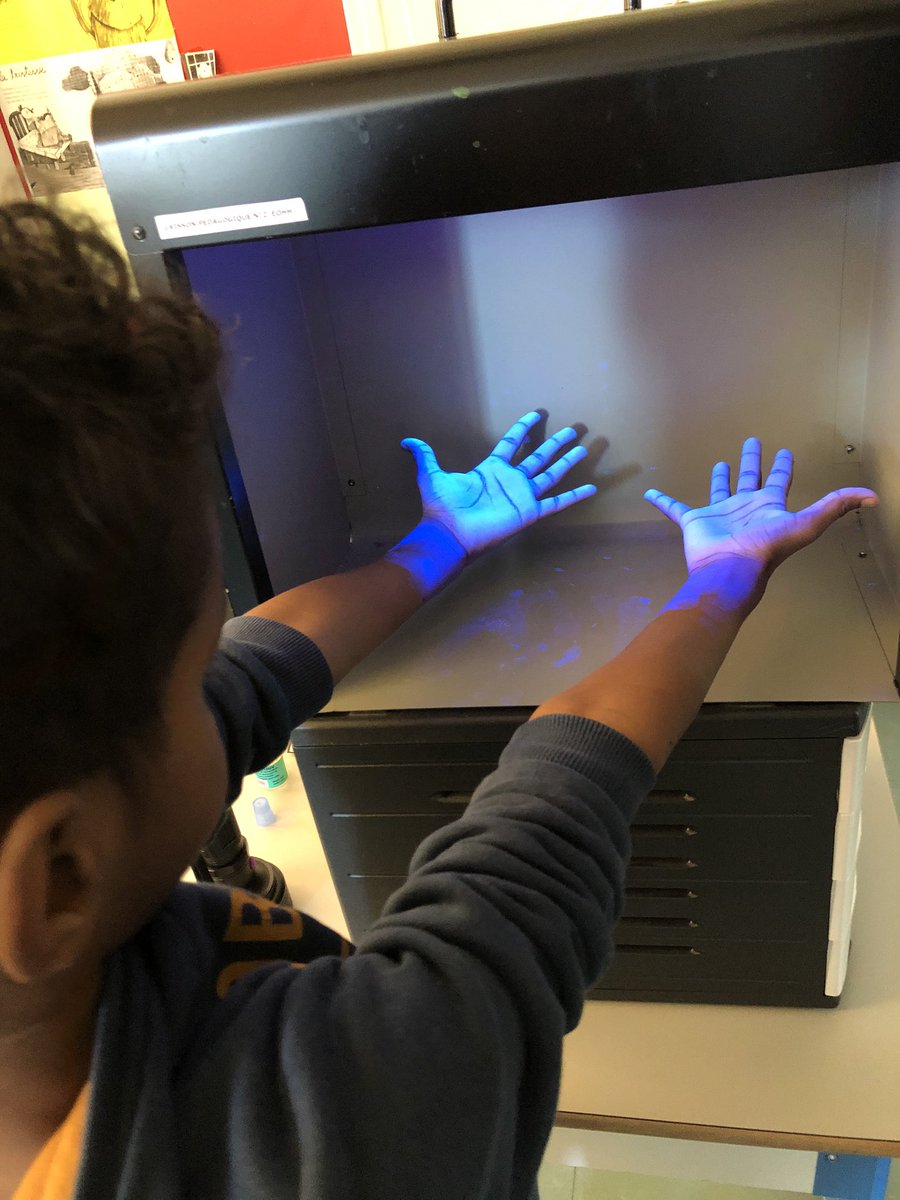 franckytrichet's tweet photo. HAWAH, un dispositif ludique pour apprendre à bien se laver les mains ! Un projet d’intérêt général porté par un collectif de créatifs nantais https://t.co/gOeFG7ytsE #hawah #nantes https://t.co/mzRb8Hs52G