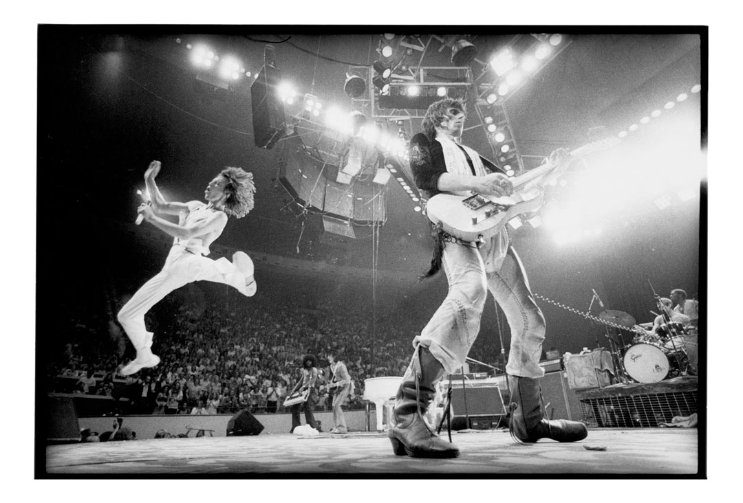 esimong's tweet photo. The Rolling Stones, Philadelphia, 1975

Photo by Annie Leibovitz

#Rock #TheRollingStones https://t.co/A8654lYqUf