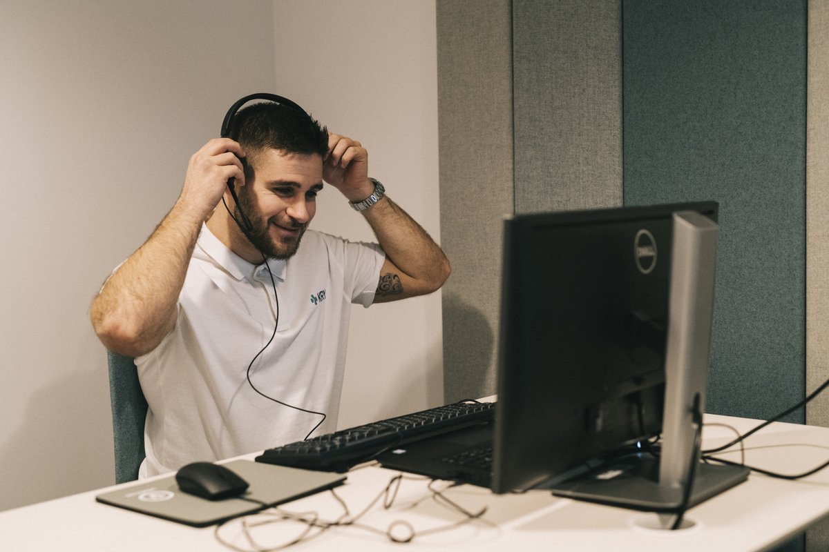 Med digifysiska vårdkontakter ska tryggheten för äldre som bor på särskilda boenden öka. Nu startas ett nytt samarbete mellan <a href="/RegionVbtn/">Region Västerbotten</a>, <a href="/KRYcare/">Kry</a> och RISE som ska öka kvaliteten och höja tryggheten och säkerheten för äldre och anhöriga. bit.ly/36CUvPD