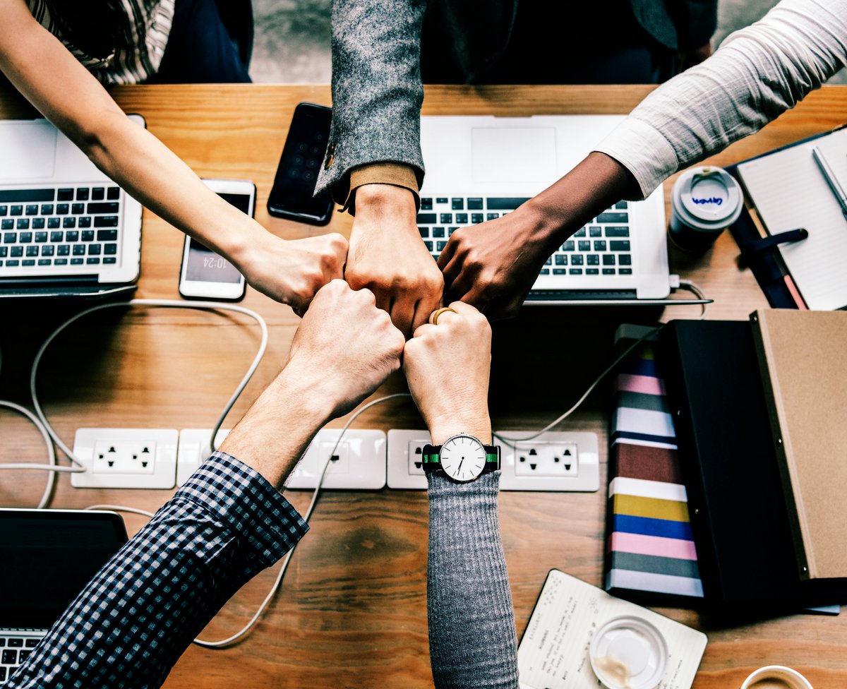 ProximusNXT_LU's tweet photo. [News] 🔊 Huge congrats 👍 to our teams which are joining the elite group of @Commvault  #ServiceAdvantage partners this month. We are all proud and excited to see what the future holds 👏 https://t.co/kBBcqRtnc8