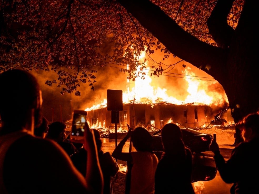 FlawedAct's tweet photo. Se não é nós por nós, ninguém será por nós!!

#BlackLivesMatter
#fogonosracistas https://t.co/uAYPAXTzoT