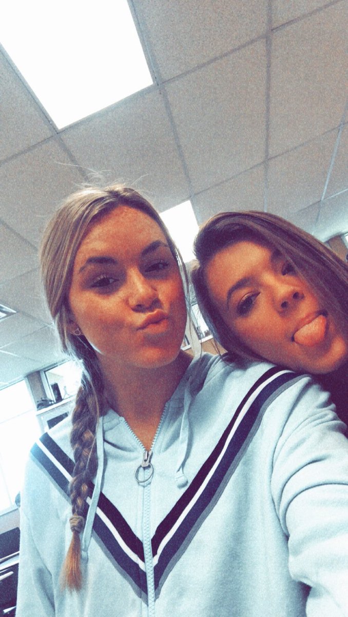 KyraMenke's tweet photo. happy birthday to my absolute fav!! I love u hannifer💓wouldn’t trade all our memories for the world..have the best day love can’t wait to celebrate🥳🤩🎈 https://t.co/TOA6XnGya3