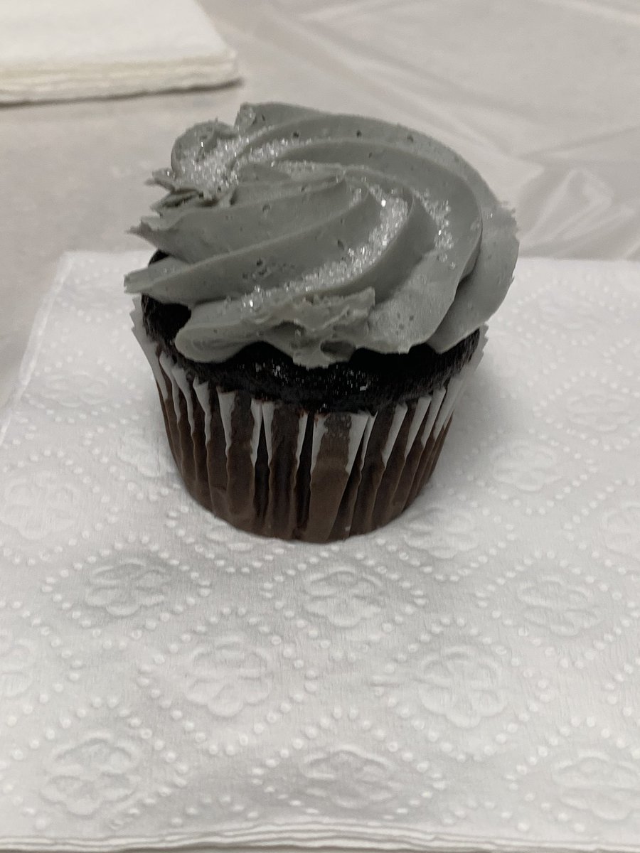 Congratulations to Matt C on the MET team for earning your DIAMOND award!  Thank you for all you do to support store MET partnership!  <a href="/DanCookMET176/">Dan Cook</a> <a href="/JPhillipsD176/">Jason Phillips</a>