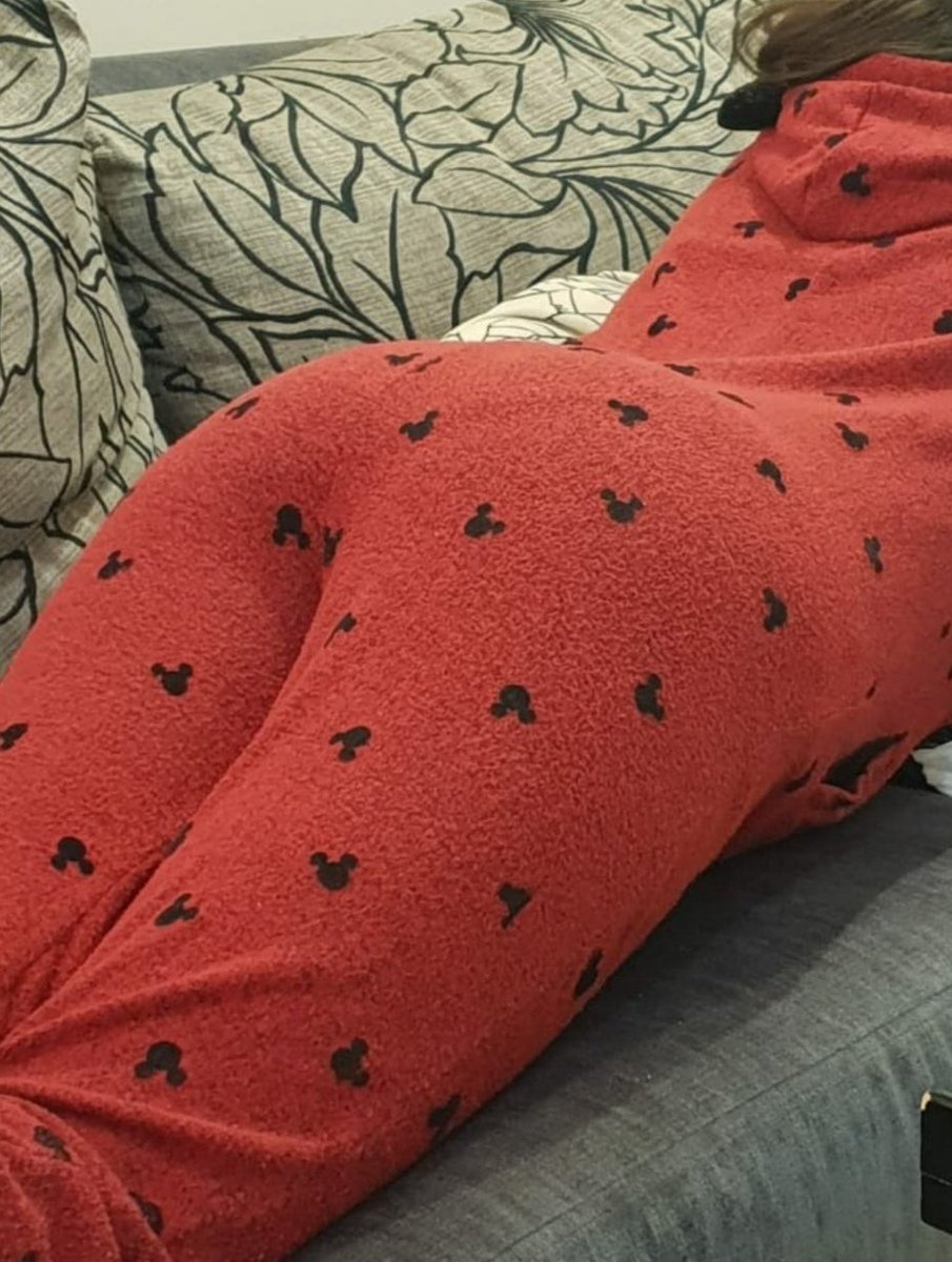 هل ايام هوايه مشتهيه  وما اعرف شسوي اخوية مو يمنا بالبيت وحضر وناس كله بالبيت شسوي حتى اريح نفسي تعبت حيل
صوره قديمة شويه
سوي رتويت حتى انشرلكم بعد