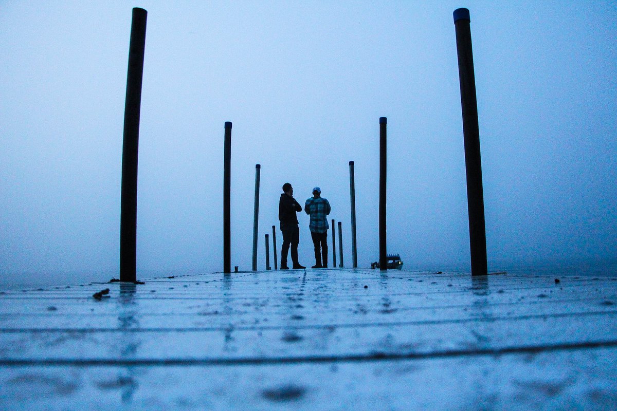 thosedobros's tweet image. Gloomy mornings on @LakeMichigan13 &amp;gt;