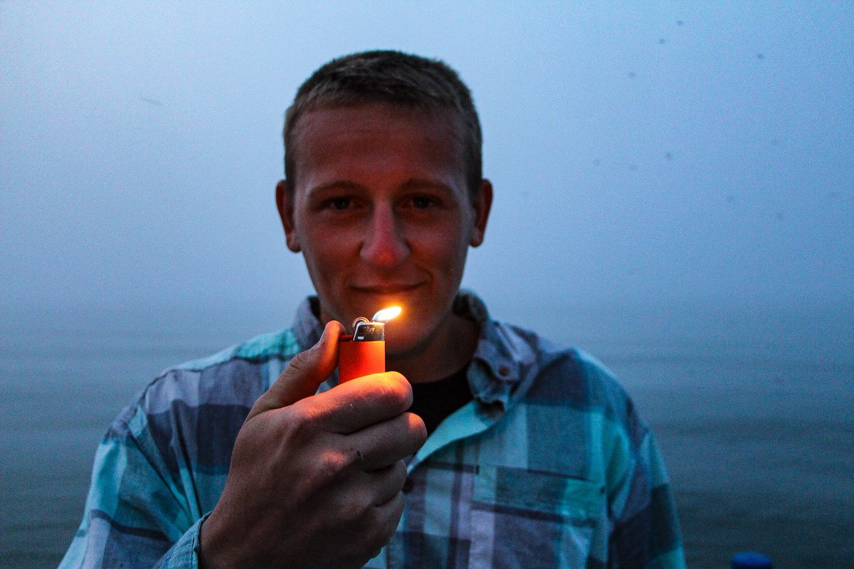 thosedobros's tweet image. Gloomy mornings on @LakeMichigan13 &amp;gt;