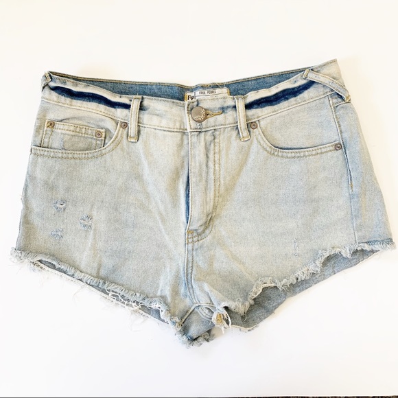 blissresale's tweet photo. So good I had to share! Check out all the items I'm loving on @Poshmarkapp #poshmark #fashion #style #shopmycloset #freepeople #houseofharlow1960 #rei: https://t.co/M8ju9A4PKr https://t.co/ozTs1zHz3s