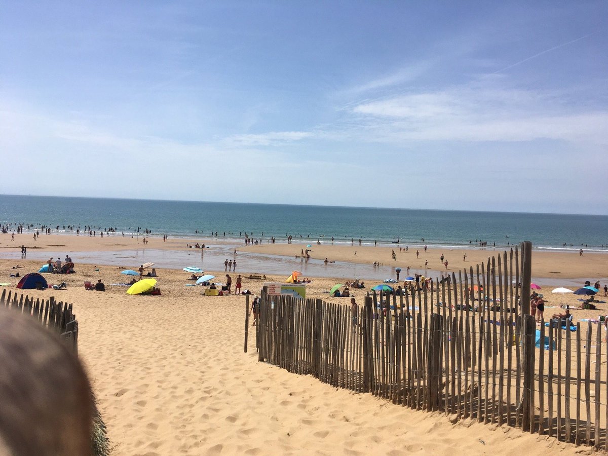 Nous sommes sur la côte (ça tout le monde le sait) les plages sont magnifiques et nous avons de très bons camping 