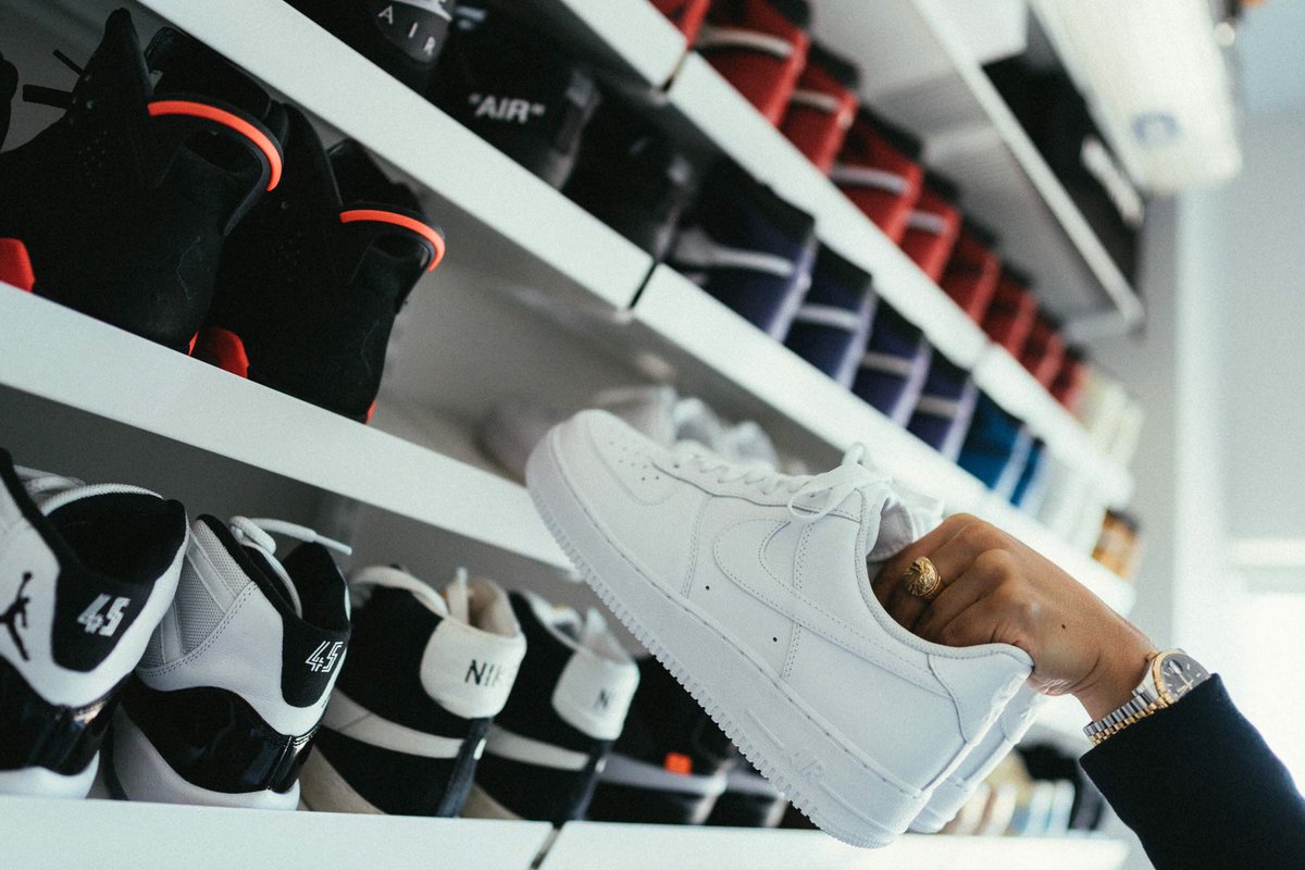DTLRVILLA's tweet photo. What’s your favorite #nike currently in your rotation? #HomeCheckin https://t.co/fx0xQGPVme