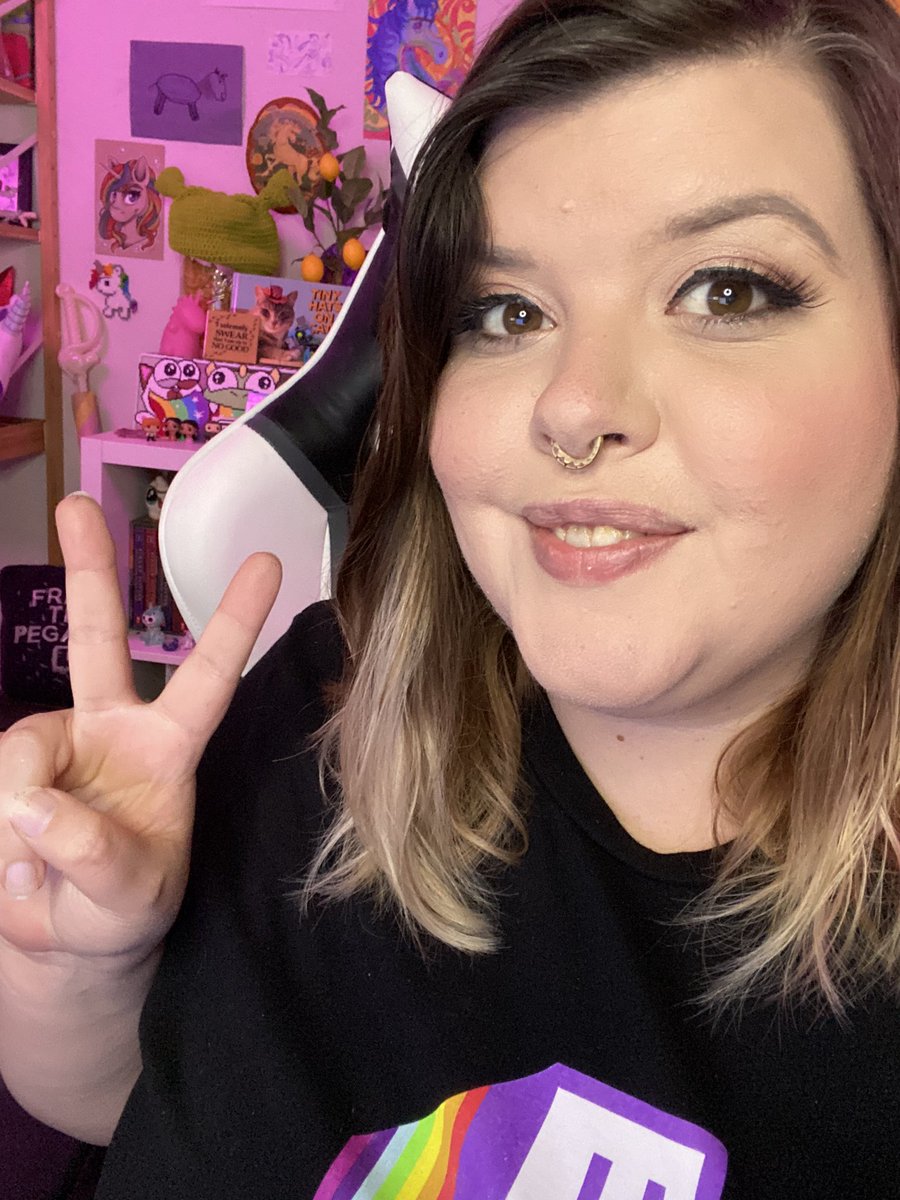 FrankthePegasus's tweet image. Taking a look at PolyBridge 2 today with Twitch integration! Let’s check it out together and greet some new friends from FRONT PAGE ✨💕🌈

🦄twitch.tv/frankthepegasus🦄