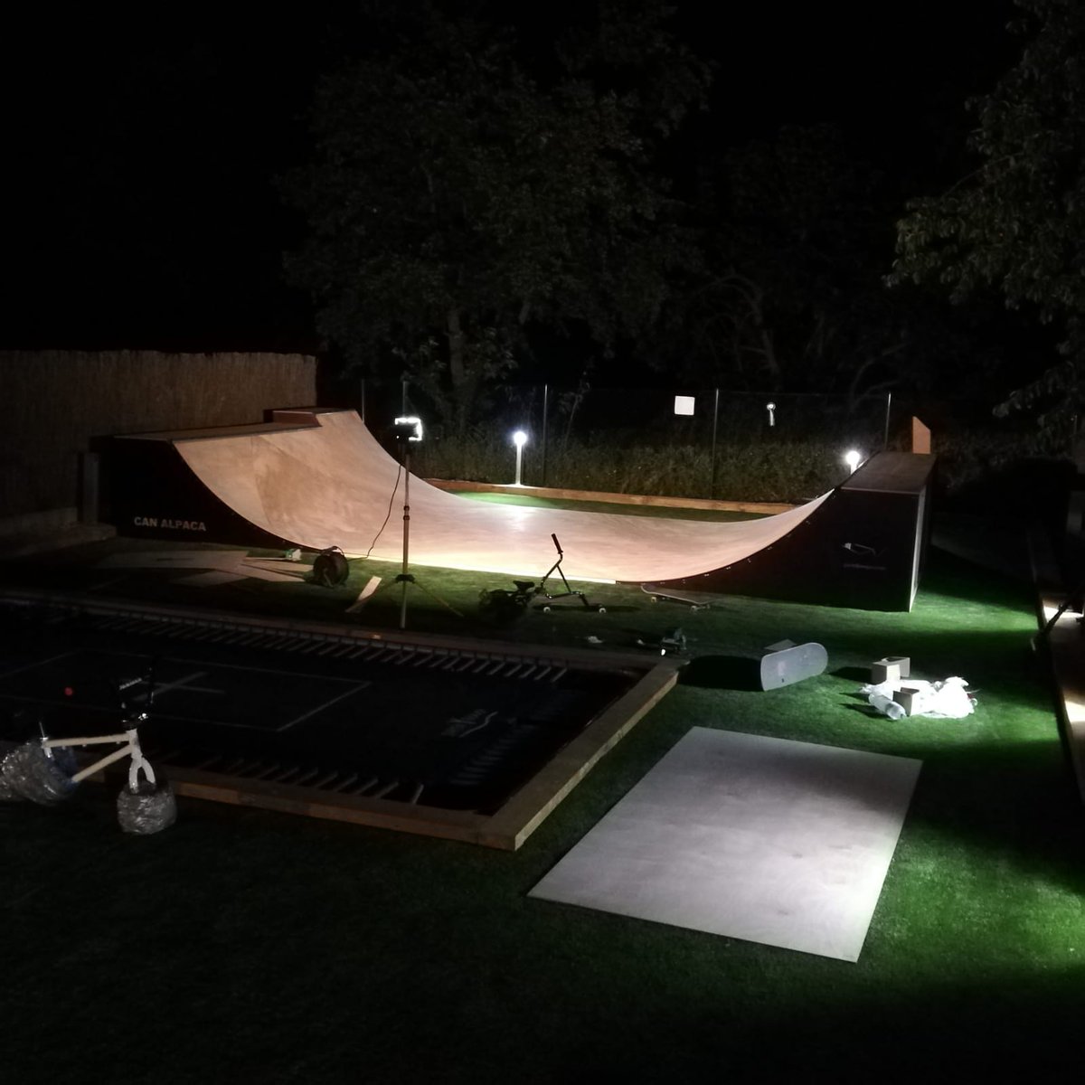 PearlJumpsRAMPS's tweet photo. Mini half pipe a medida.

Contacta con nosotros en https://t.co/cBBPgOLW8f

#pearljumps #skateboarding #rampasamedida #ramps #skate #bmx #QuedateEnCasa #arquitectura #halfpipe https://t.co/kzy5tMD8ga