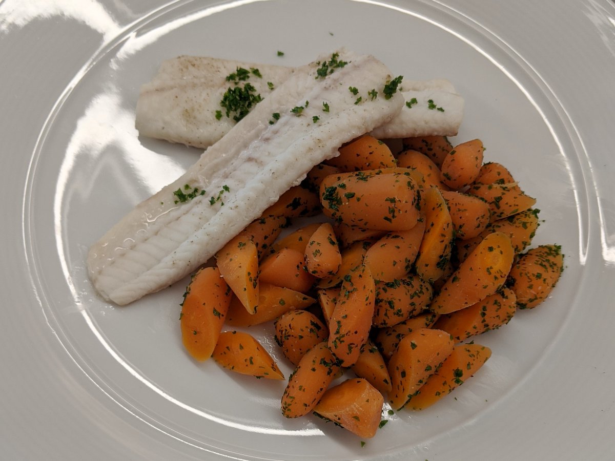 CSCChospitality's tweet photo. Have you been watching our videos on YouTube! https://t.co/DJsGXa23Ox Delicious and easy recipes! #culinaryarts #cstateproud
#culinarycapital #pastry #hospitalitymanagement #mitchellhall #cameronmitchellhall
#learning #columbusohio #education #culinary #comecookwithus https://t.co/ZqV1nn0XAi