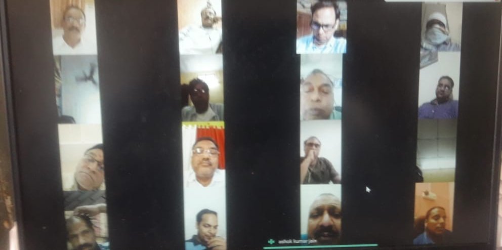 mpebdea's tweet photo. संघ की vcबैठक में यह संज्ञान मे आया है कि पूर्व/मध्य क्षैत्र कंपनियों में covid19 के दौरान कनिष्ठ/सहायक यंत्रियो के वेतन से अकारण लाखों रुपये राजस्व  /अस्थाई कने.बकाया वसूली में कमी बताकर काटे गये है।इस पर तत्काल रोक लगावे.@CMMadhyaPradesh @Energy_MPME @mpeastdiscom @mpczDiscom https://t.co/hIoMaBIRdG