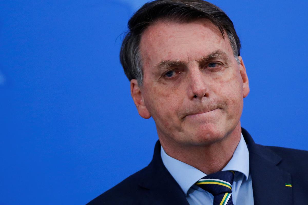 br8kbarriers's tweet photo. Brazil's Bolsonaro wants borders reopened, says worth risk https://t.co/fXJqd41miZ https://t.co/QSx85HmckJ
