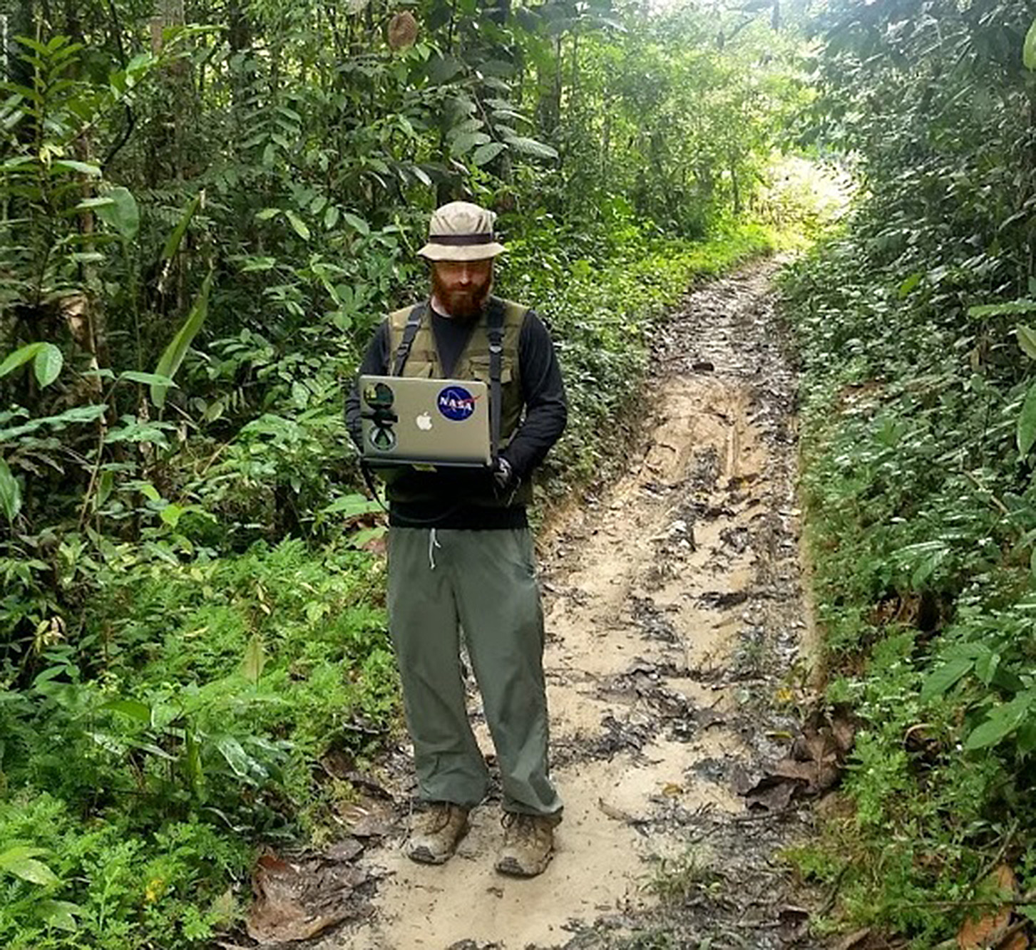 Trousers for jungle trekking cheap