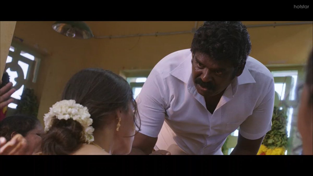 I wish Vetrimaaran's voiceover is avoided in the film. It would've been more mystic. This is the scene where Anbu gets connected to the story. And the police in (Pic 3) is Chandra's loyalist who manipulates Guna according to the plans of Chandra.