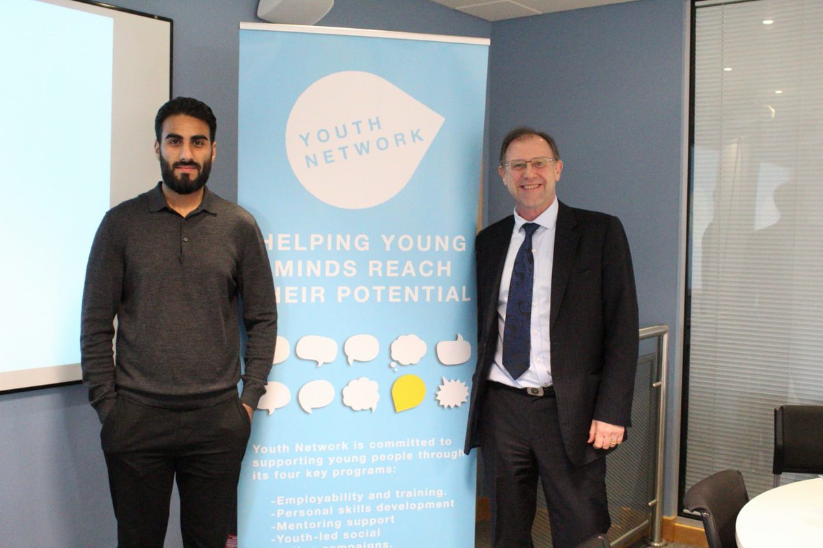 BedsBiz's tweet photo. Congratulations to our #law alumnus Usamah Himdy for taking the title of the #Alumnus of the Year at the #VCSEA2020! Usamah is a real #leader in the local #community and his dedication to #charity #work is impeccable.  

#inspiration #motivation #BeMore @uniofbeds @AYiannaros https://t.co/OvoOKS1SAI
