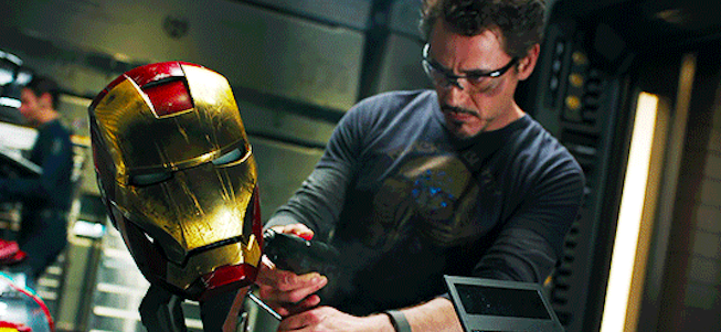 ishipallthings's tweet photo. Happy birthday to one of my absolute favorites and the light of my life, Tony Stark 💜🎉 https://t.co/LoQrxsfTF1