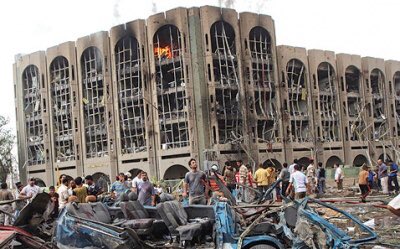 بتاريخ ٢٦/١٠/٢٠٠٩ او الي سمي بالـ "الأربعاء الدامي"، قتل أكثر من ١٣٠ شخص مدني وأصيب ٥٠٠ شخص اخر في تفجيرين انتحاريين استهدفا مجلس محافظة بغداد ووزارة العدل العراقية في منطقة الصالحية وسط بغداد.