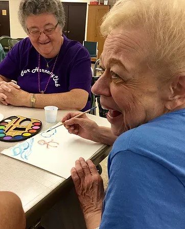 harmonyclub2's tweet photo. "A smile is the light in your window that tells others that there is a caring, sharing person inside"-Denis Waitley. #quoteoftheday #WednesdayWisdom #Inspire #WednesdayMotivation #ENDALZ #Caregiver https://t.co/nK2fc0cOOi