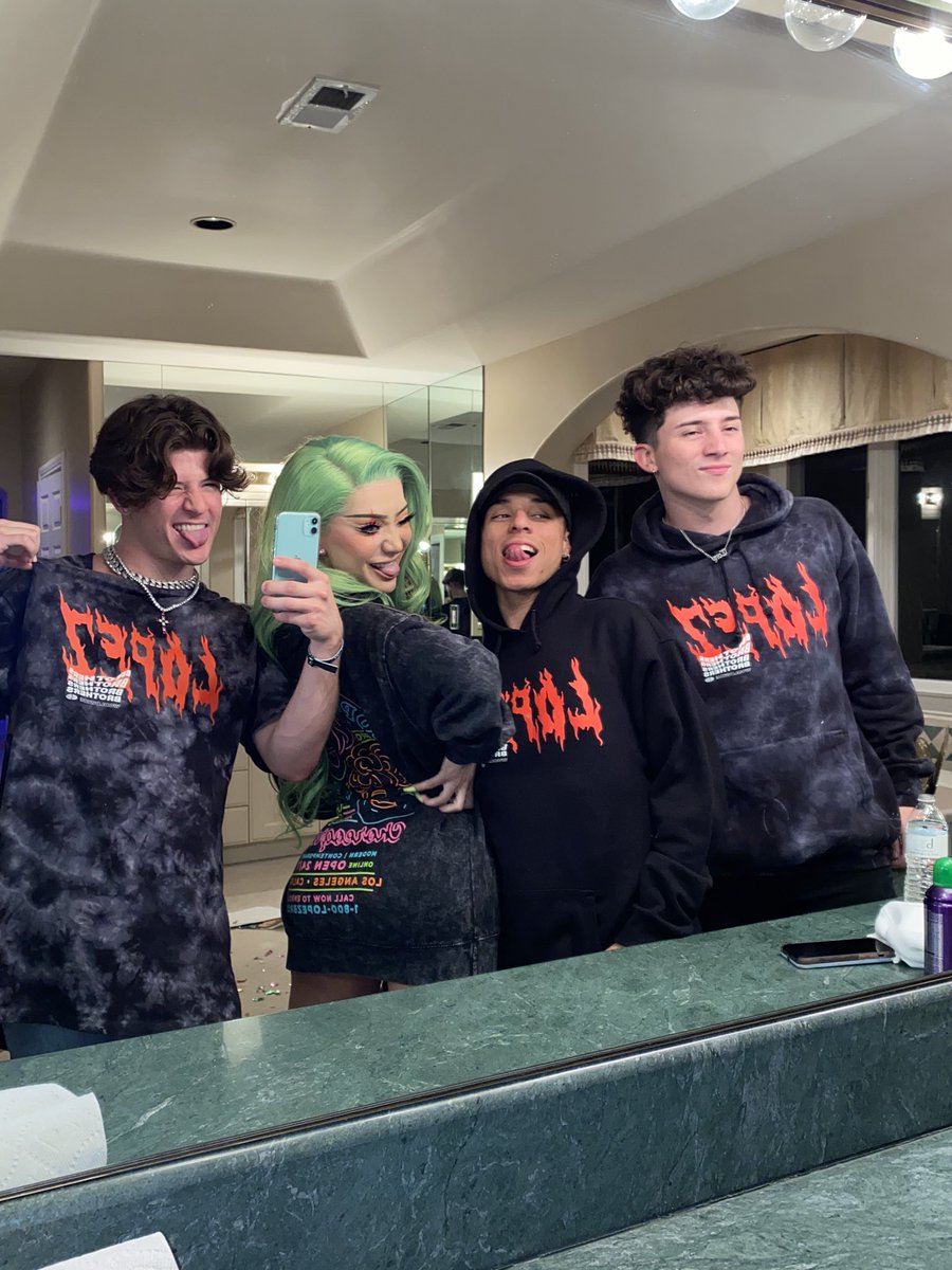 ali♡ (@ali_lucarelli) | Twitter