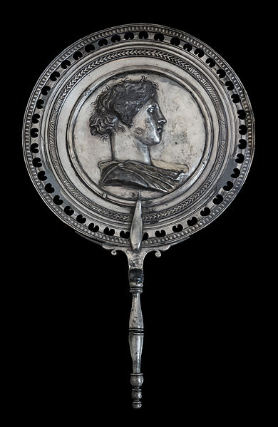 Hand mirrors have also been found at the Vesuvian area. They are usually metallic (either silver, bronze or a lead-tin-antimony alloy) and their surface was polished in order to reflect light.  https://twitter.com/carolemadge/status/1104073120485380101