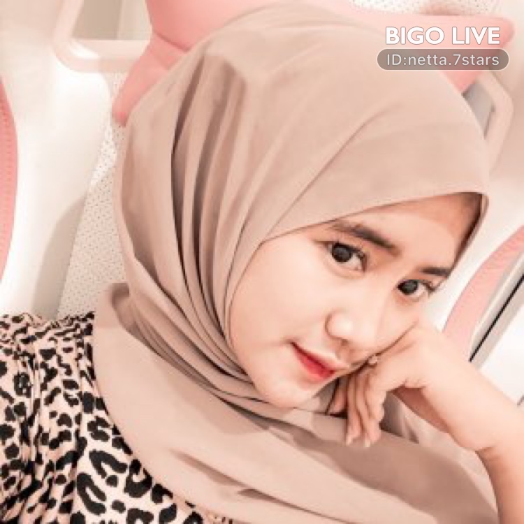 Come and see [✰]𝐍𝐞𝐭𝐭𝐚 🦄's LIVE in #BIGOLIVE: Selamat Hari Raya Idul Fitri 1441 H  
slink.bigovideo.tv/e53qbG