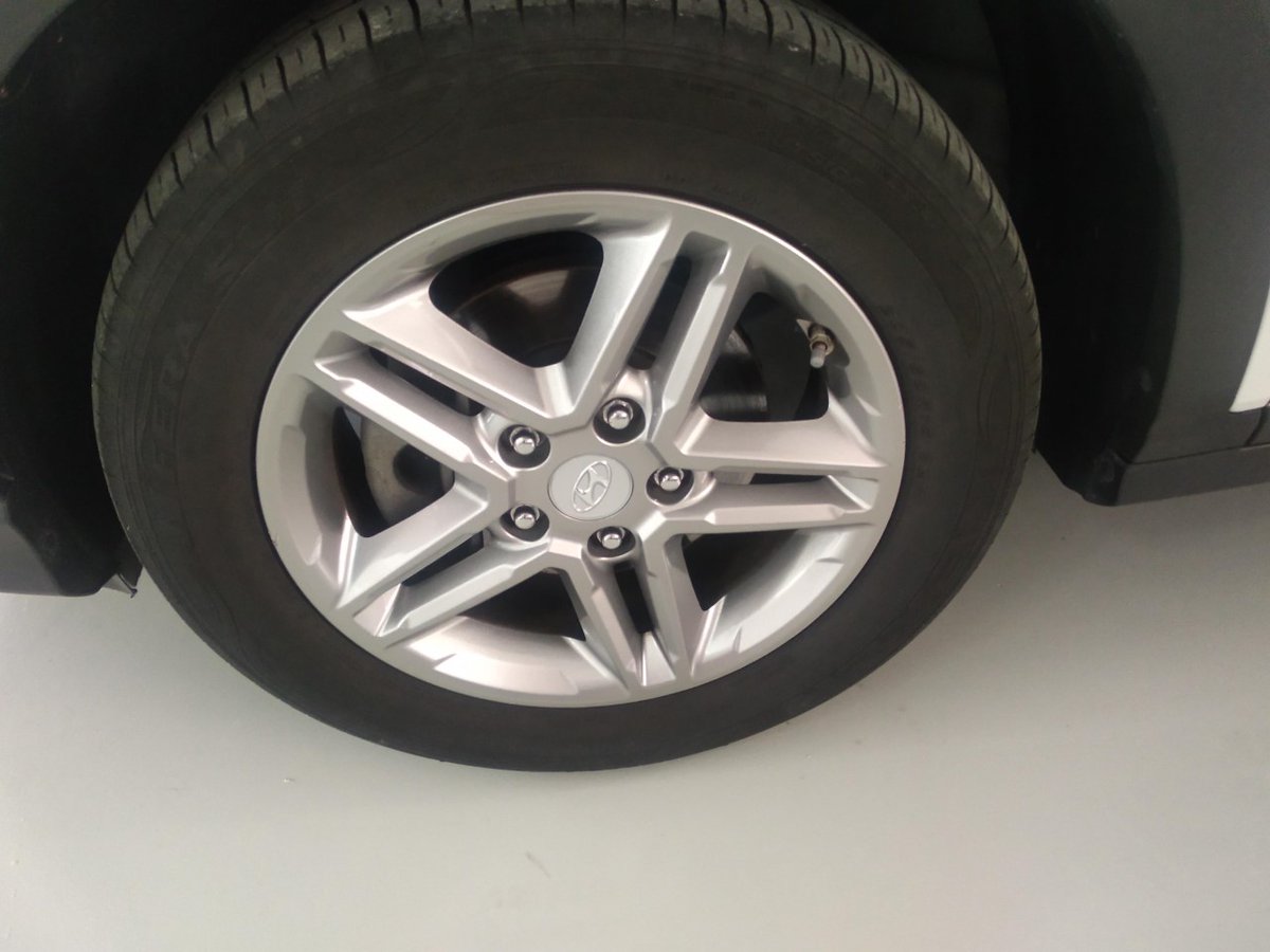 AutomocionBravo's tweet photo. HUNDAI KONA 1.0I 120CV AÑO 2018, LOS 4 MANTENIMIENTO PRÓXIMOS GRATIS Y 3 AÑOS DE GARANTÍA DE LA CASA   14.400€ https://t.co/TQL8uc2NdJ
