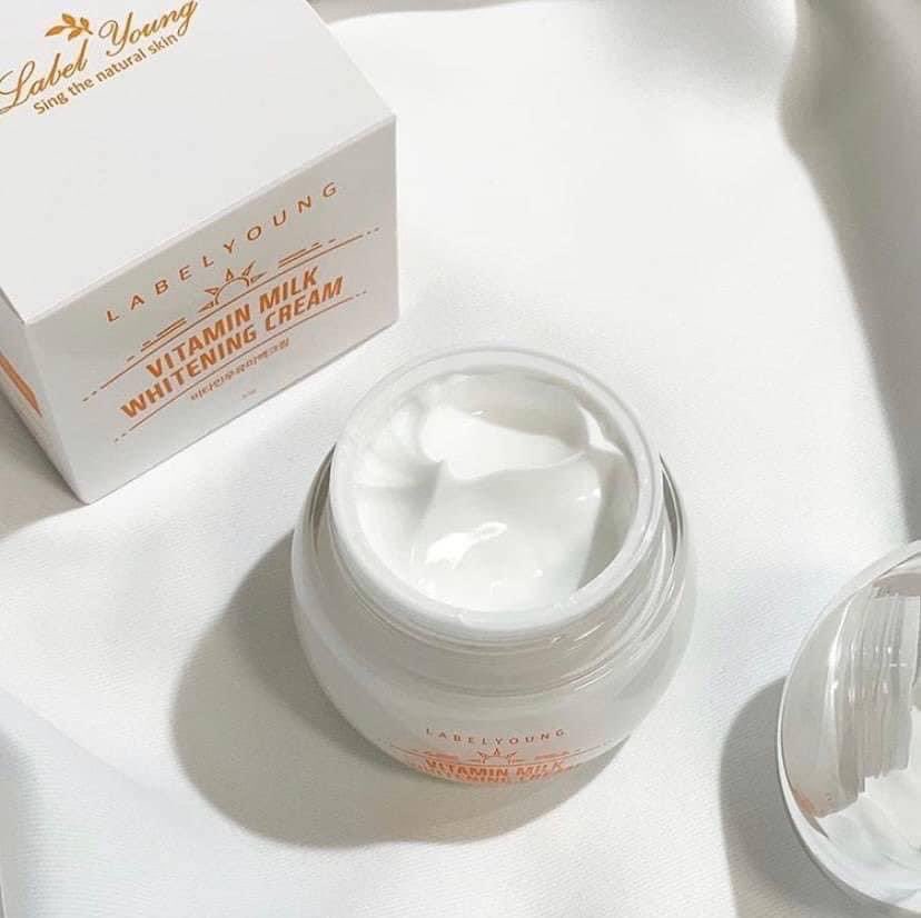 seoulcutekr's tweet photo. #Labelyoung Vitamin Milk
Whitening Cream 55g 🌟

#ครีมหน้าสด เปนครีมน้ำนมช่วยให้ผิวกระจ่างใส ลดจุดด่างดำ ผิวให้ขาวขึ้น

🌷ราคา 345฿ (ว่าง 15 กระปุก)

#รีวิวสกินแคร์ #เ��รื่องสําอางเกาหลี #คสอเกาหลี #ของดีบอกต่อ #สกินแคร์เกาหลี #ตลาดนัดnct https://t.co/Tgy0VQkmFC