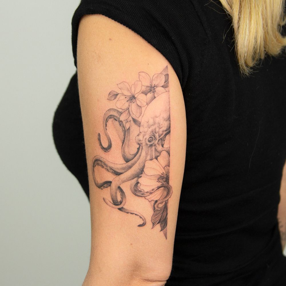 Sea Shell Tattoo with Flowers  Shell tattoos Seashell tattoos Black ink  tattoos