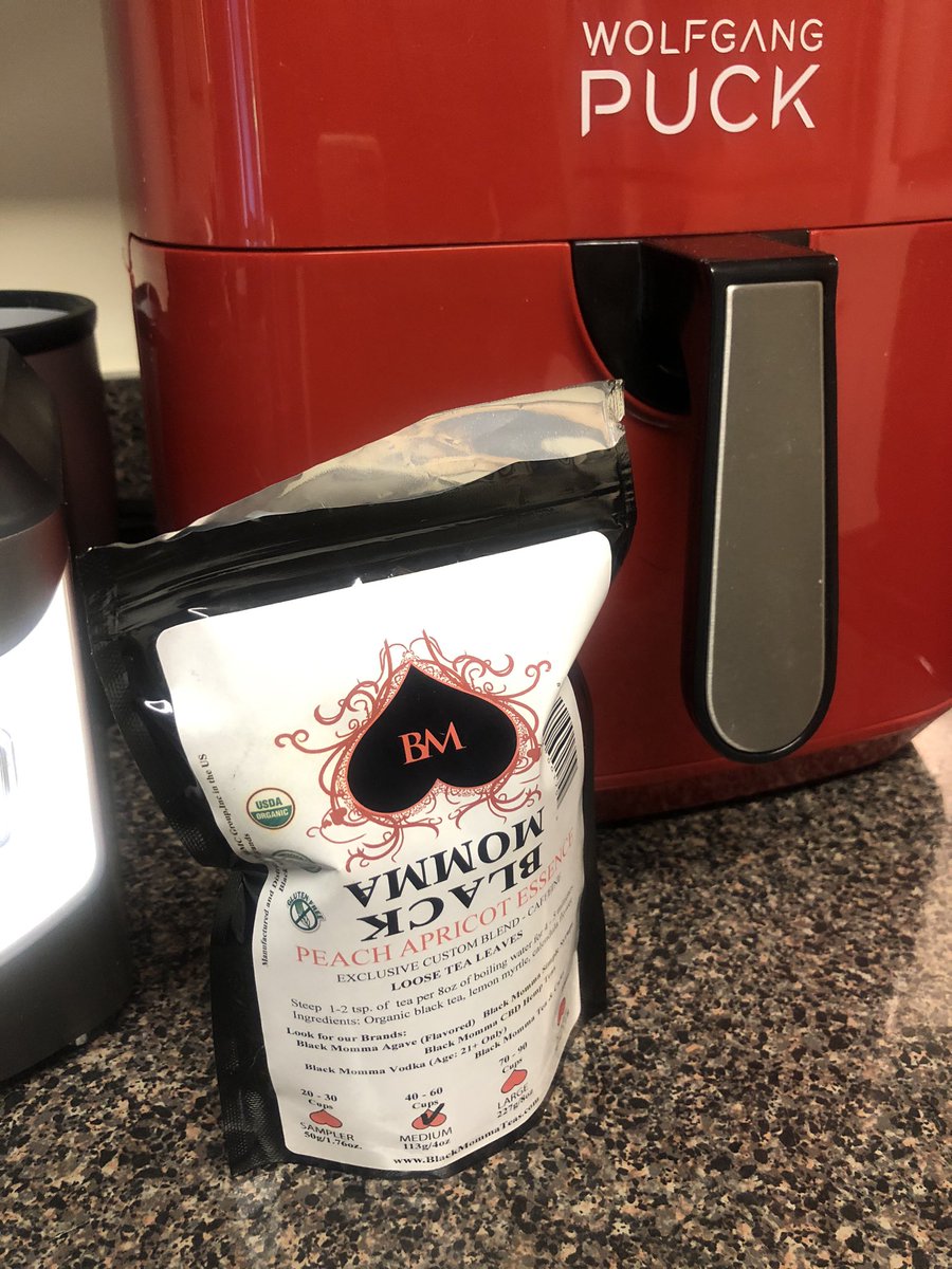 TheeJoeBraxton's tweet photo. I finally enjoyed a nice cup of @BMTeaCafe peach apricot tea. So yummy. 🍑 ☕️ @BlackMommaVodka https://t.co/LQUCmSl7H7