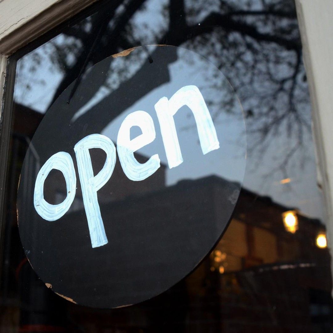 Fretboardcoffee's tweet photo. We are open until noon today!
#fretboardcoffee #caffeinatecomo https://t.co/ntFKFVIOHc