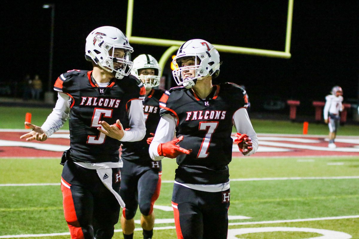 dctf's tweet photo. We're in this together.
We're going to be alright.

Presented by In-N-Out Burger | #TXHSFB https://t.co/EuA3yRC0yJ