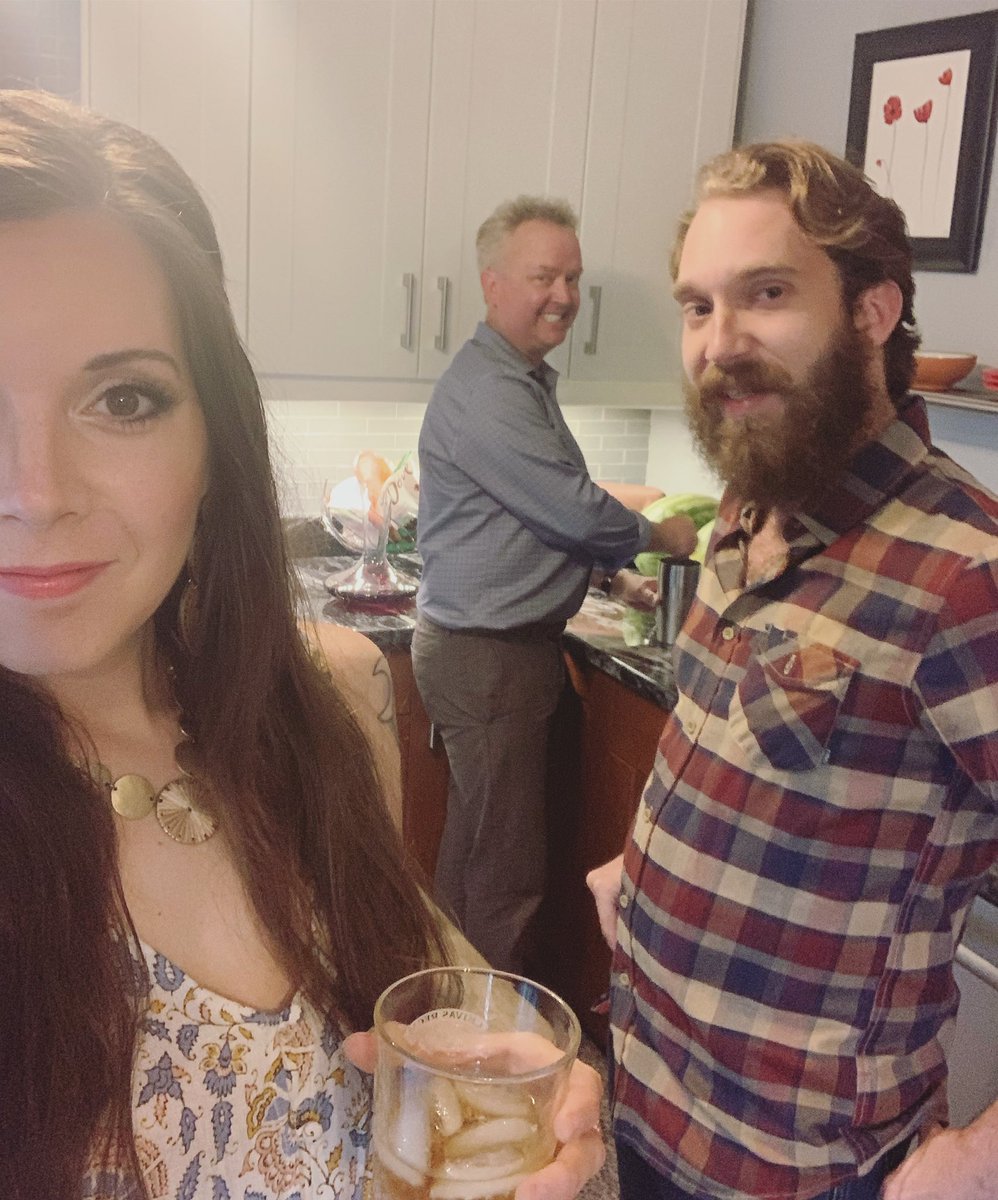 KarenJonasMusic's tweet photo. Tim’s mixing a martini, Seth and I are drinking whiskeys. Pour yourself one and join us on the Americana Highways Facebook page at 7:45! 

@americanahighways #americanahighways #facebookliveconcert #whiskey #bootstompin #americana https://t.co/qijKFSmFDm