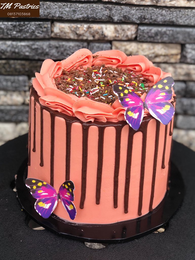 Heeldarh's tweet photo. I’m a baker based in Jos.
Please help retweet. https://t.co/s7ArJA2JzF
