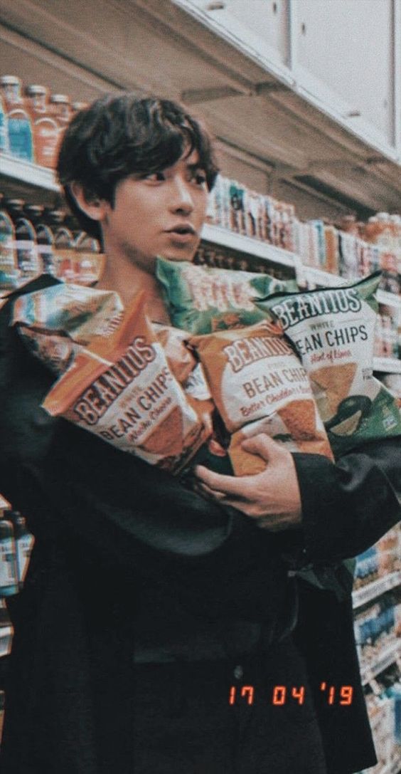 ── 𝐇𝐚𝐯𝐞 𝐚 𝐦𝐨𝐯𝐢𝐞 𝐝𝐚𝐭𝐞 𝐰𝐢𝐭𝐡 𝐦𝐞