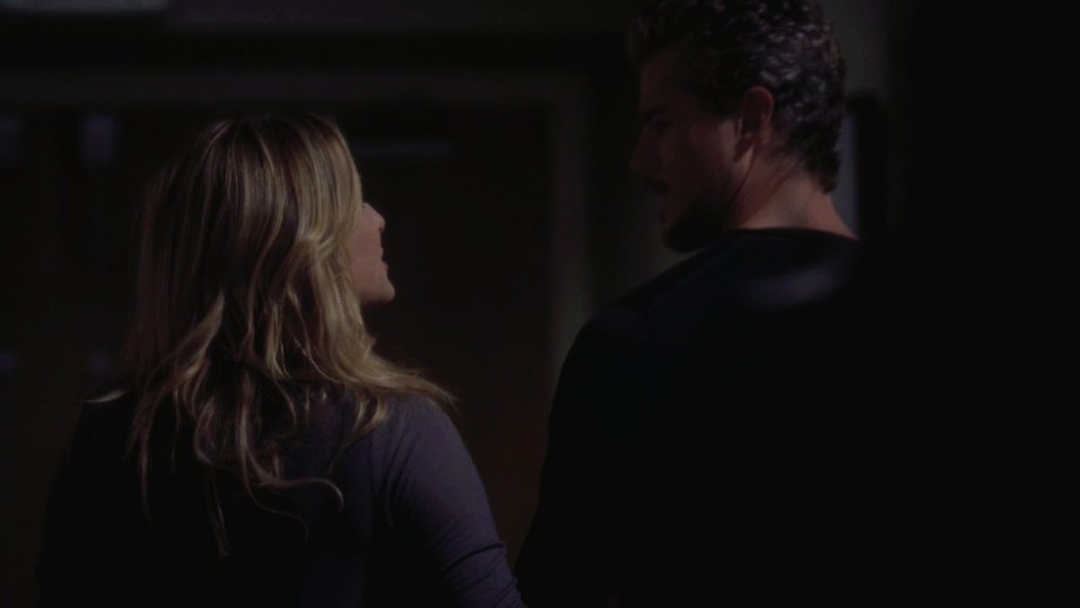 PicGreys's tweet photo. Remember when Arizona was annoyed that Mark was everywhere, but she loved Callie so much that instead of arguing and getting angry she went to dinner with him so that they could make friends? https://t.co/UKt1WYqDEO