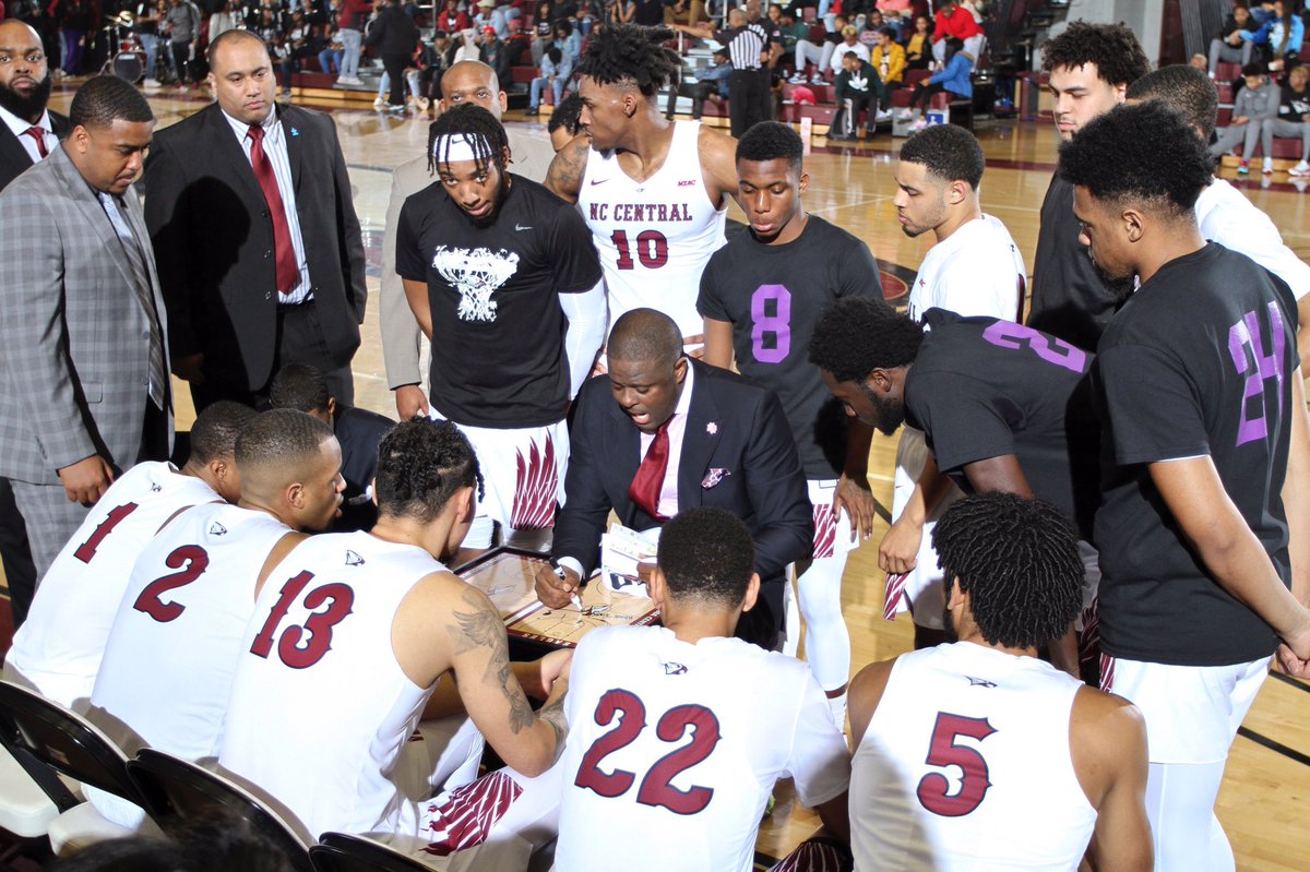 NCCU_MBB's tweet photo. 🗣🗣 Eagle Nation,

On This Throwback Thursday We Flash Back To Our Home Win VS South Carolina State Where We Paid Tribute To The Late Great Kobe Bryant 🖤🐍 

#EarnedNotGiven 
#SameFightDifferentRound 🏀🦅 https://t.co/spxMazqCvA