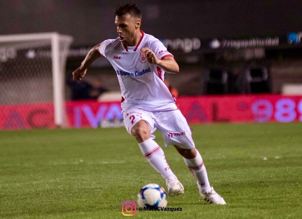S_Jugando's tweet photo. Adrian Calello en #SalimosJugando: “A veces siento que estoy entrenando al pedo. No hay una motivación y no hay un cuándo. Es muy difícil para la cabeza del jugador no tener ninguna información de cuando vamos a volver” 

ESCUCHALO ACÁ👉🏼 https://t.co/TR6wY5xkW6 https://t.co/QA5TspkclO