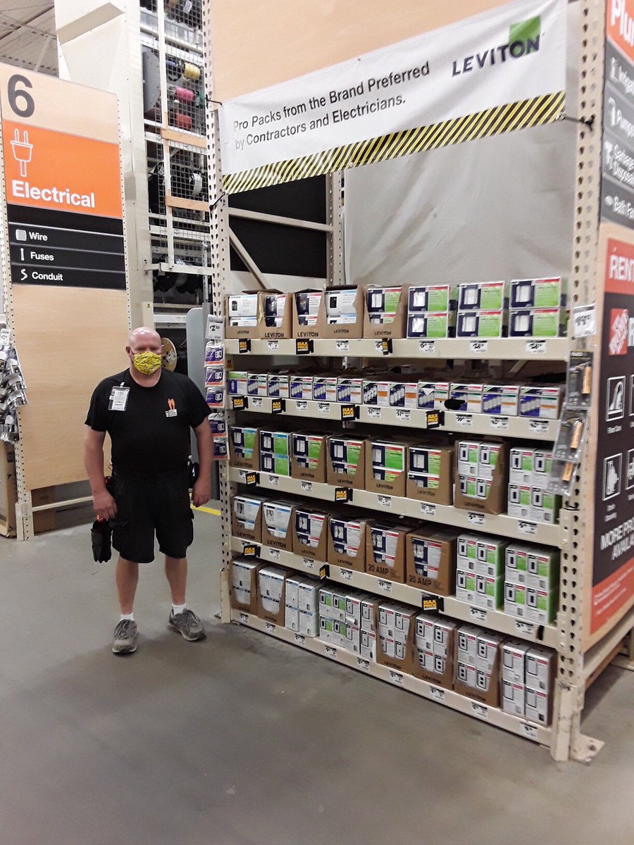 Awesome service <a href="/HD526/">Hen Drik</a>. #greatpartnership ⁦<a href="/chance_lowry/">Chance Lowry</a>⁩ ⁦<a href="/KendricLucas/">KendricLucas</a>⁩