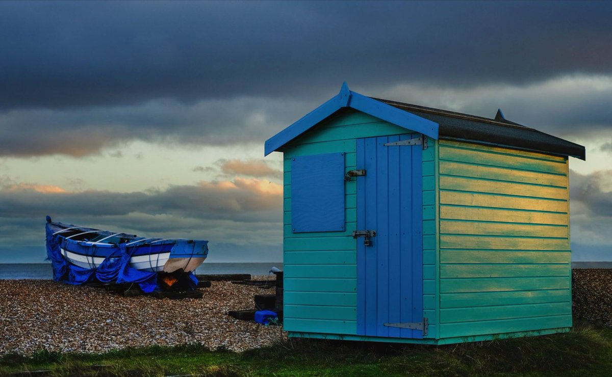 TheBeachHut7's tweet photo. Please note as of this evening at 11:59pm SUBMISSIONS @TheBeachHut7 will be CLOSED until the 1ST OCTOBER. Enjoy the #summer #enjoythecoast #writelots and send your amazing creations of #poems and #flashfiction to us at the beginning of October. STAY SAFE ππ https://t.co/Pw82QAsywS