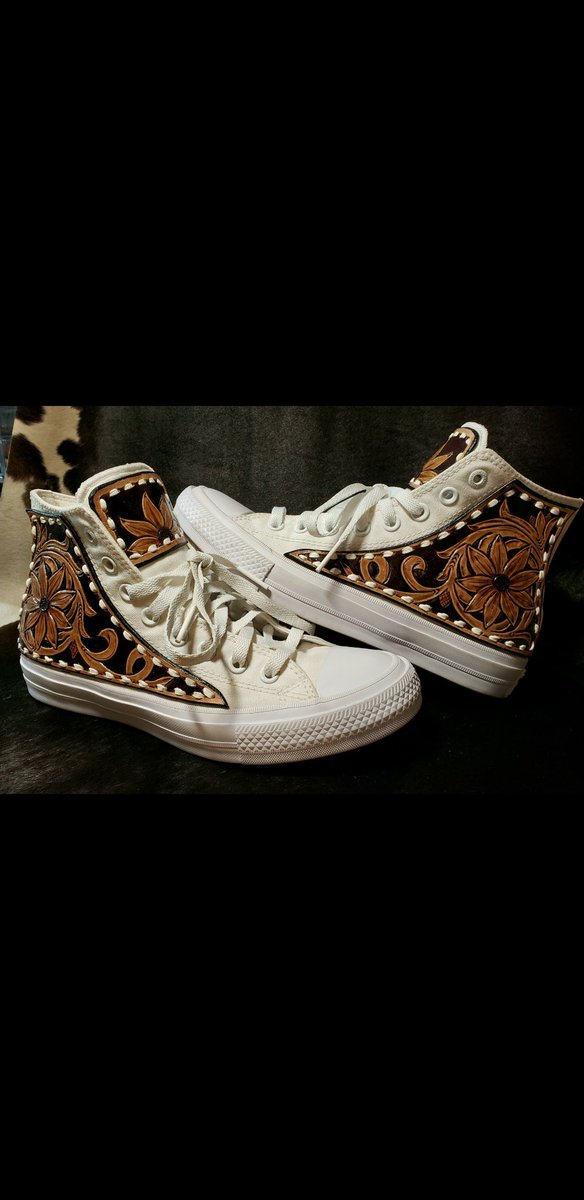 CoGrindstone's tweet photo. New shoe goofin https://t.co/O1ia2SFHfD