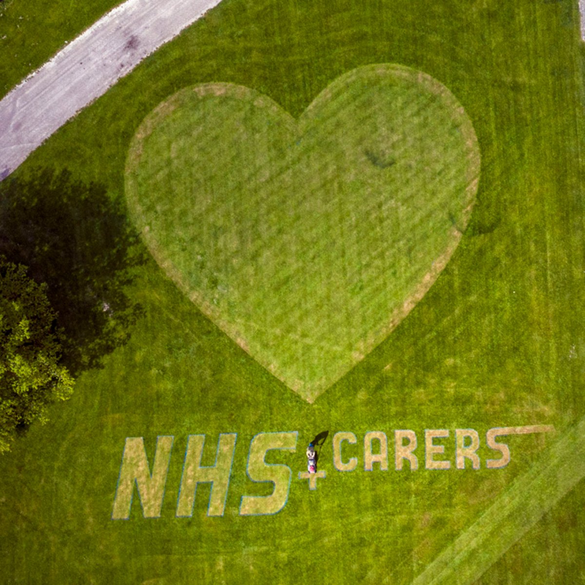 👏💙 Thank you for everything you have done and for everything you continue to do in the fight against Coronavirus. 👏💙

#ClapForOurCarers