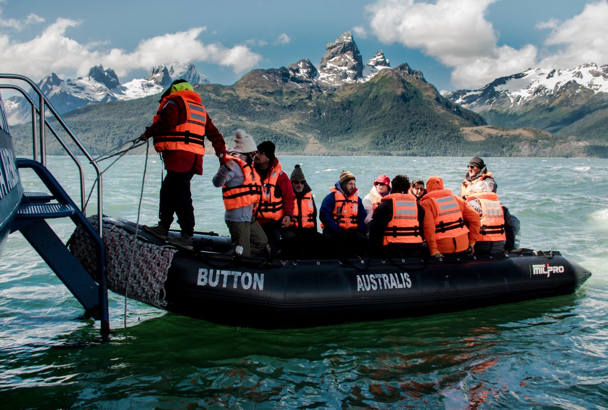 AustralisEXP's tweet photo. Faced with challenging moments, we strive to stay positive. We hope this scene from Patagonia brightens your day! #StayHome #worldonpause https://t.co/DLnc8OAiHa